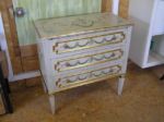XIXth Italy chest of drawers Gilding & polychromy restoration on a XIXth Italy chest of drawers