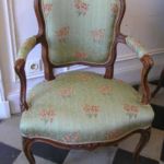 Restauration d'un fauteuil Louis XV estampillé NT Porrot Restauration d'un fauteuil Louis XV estampillé NT Porrot