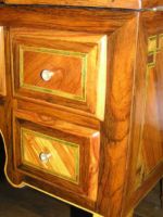 Louis XVI dressing table Louis XVI dressing table with Brazilian pink wood, rosewood and common olive veneer