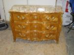 XIXth chest of drawers with Brazilian pink wood veneer XIXth chest of drawers with Brazilian pink wood veneer